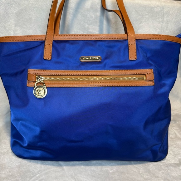Michael Kors Kempton Large East West Nylon Tote Shoulder Bag Royal Blue - Picture 1 of 10